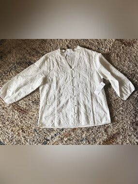 NWT Ana & Rose White Embroidered Button Front Blouse Large